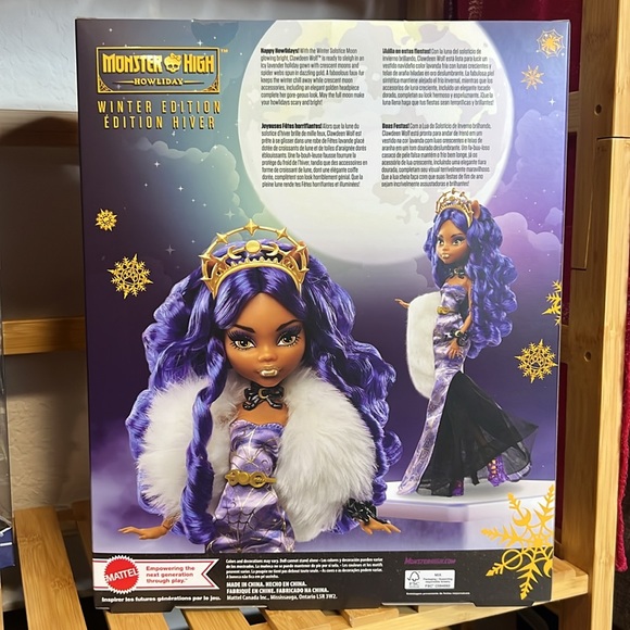 Monster High Howliday Winter Edition Clawdeen Wolf Doll (NIB) - Picture 3 of 6